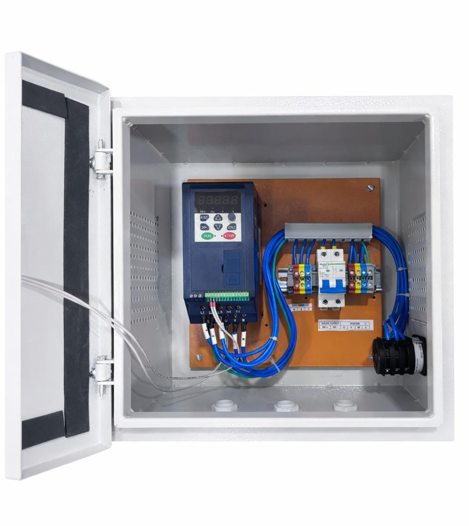 3HP Solar Pump Controller IP54 AC With Changover